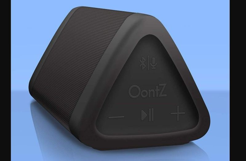 Nápady na dárky do 20 $: OontZ Angle 3 (3. generace) – Bluetooth přenosný reproduktor