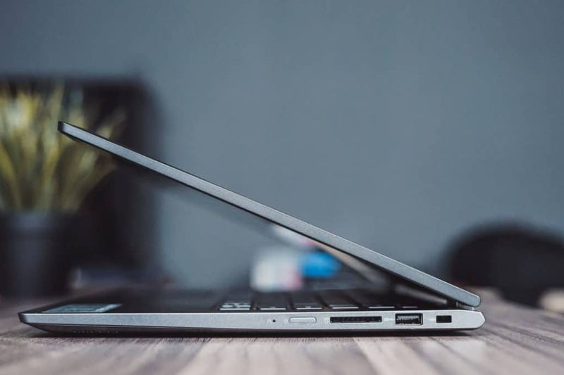 Recenze výkonu grafické karty Lenovo Yoga 720
