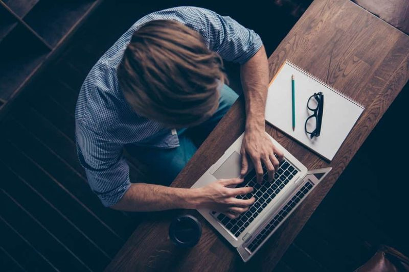 Opcions d'emmagatzematge i revisió del rendiment del Lenovo Ideapad 130
