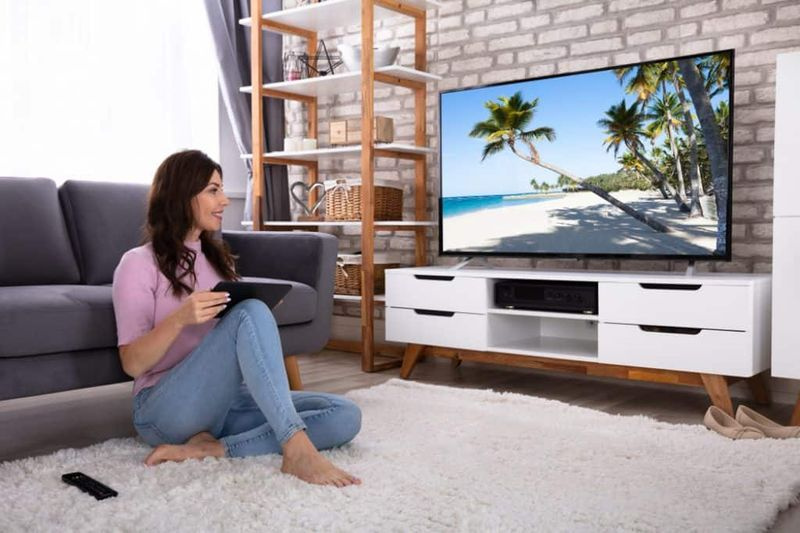 Examen des ports et des fonctionnalités de connectivité du Toshiba 50UL3B63DG
