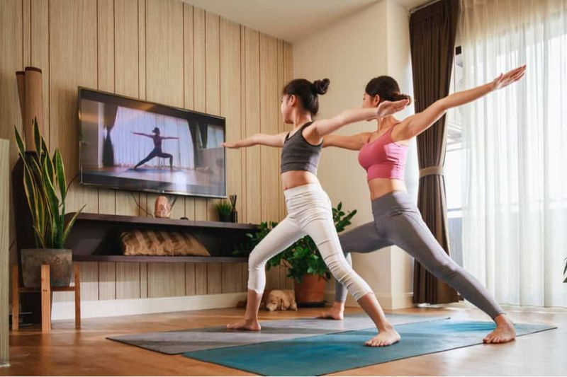 Revisió de les característiques de connectivitat i ports de VIZIO D65x-G4